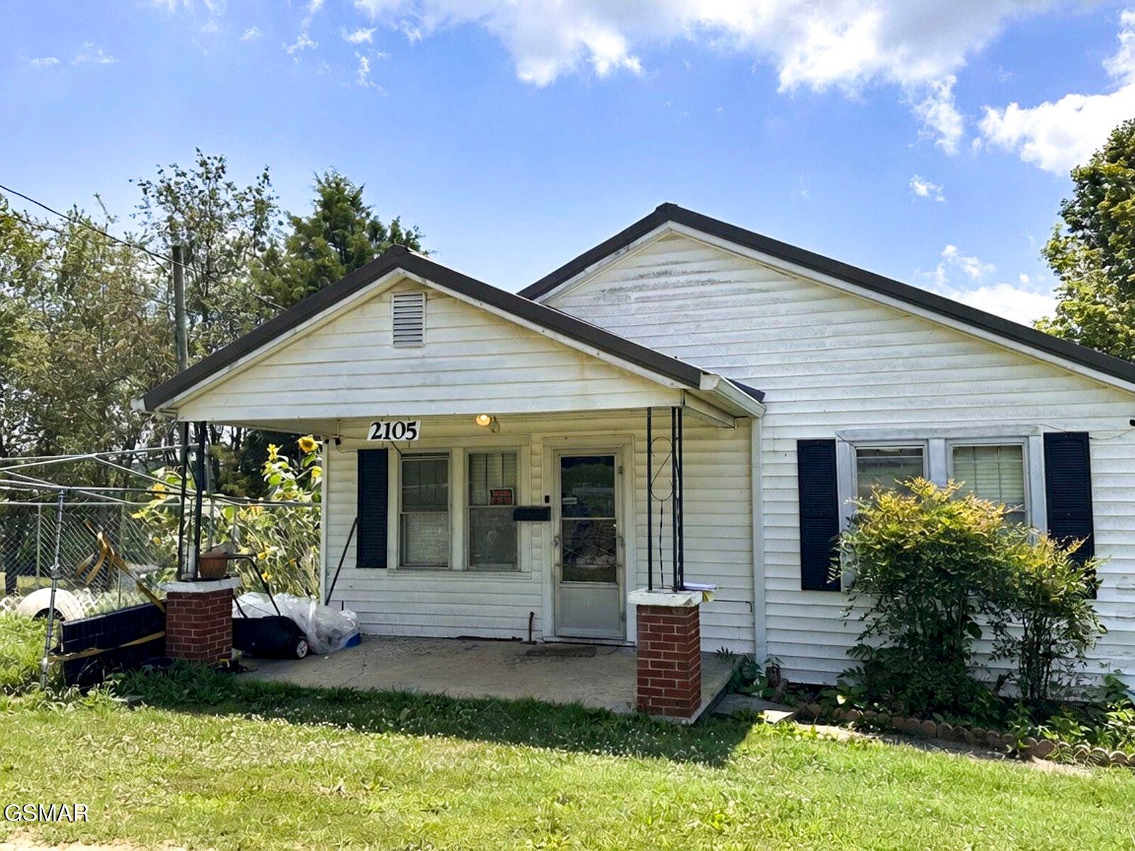 2105 Walnut Street