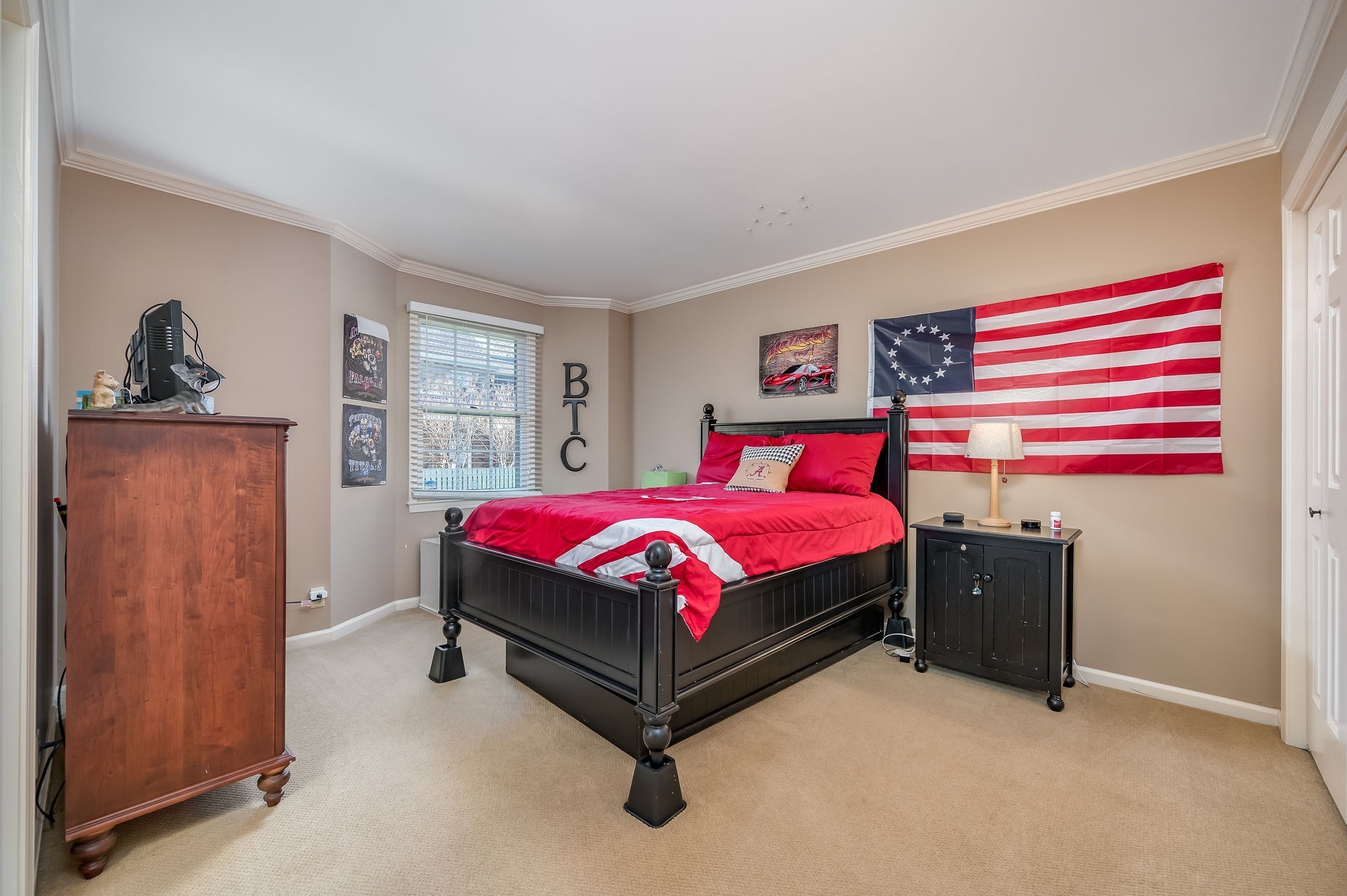 Nashville, Tennessee 37205, United States, 3 Bedrooms Bedrooms, ,3 BathroomsBathrooms,Residential,Active,6569