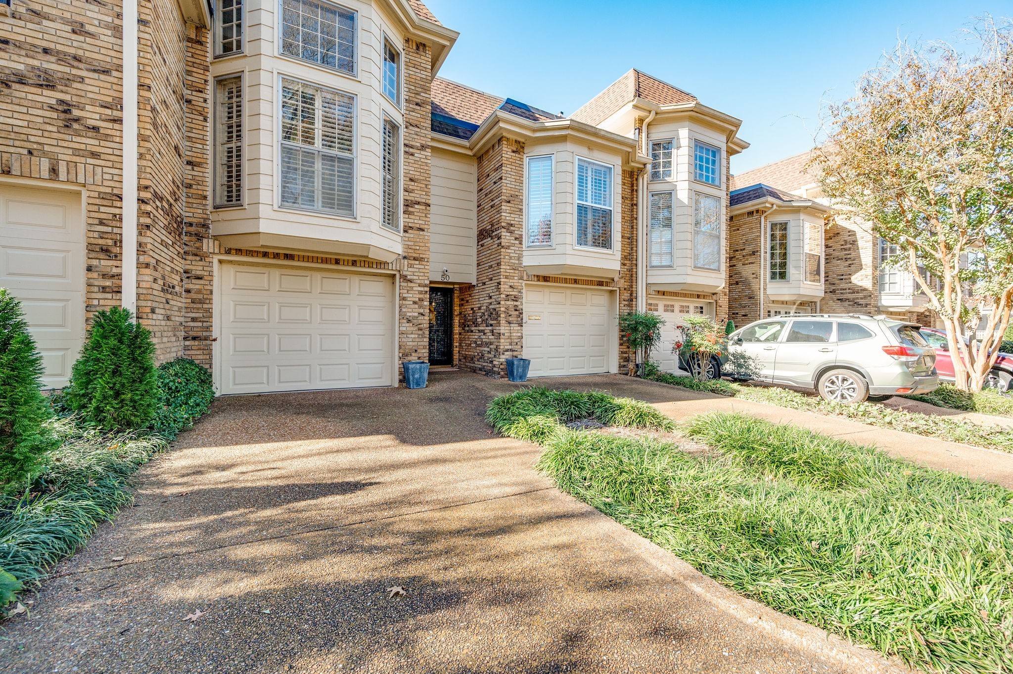 Nashville, Tennessee 37205, United States, 3 Bedrooms Bedrooms, ,3 BathroomsBathrooms,Residential,Active,6569