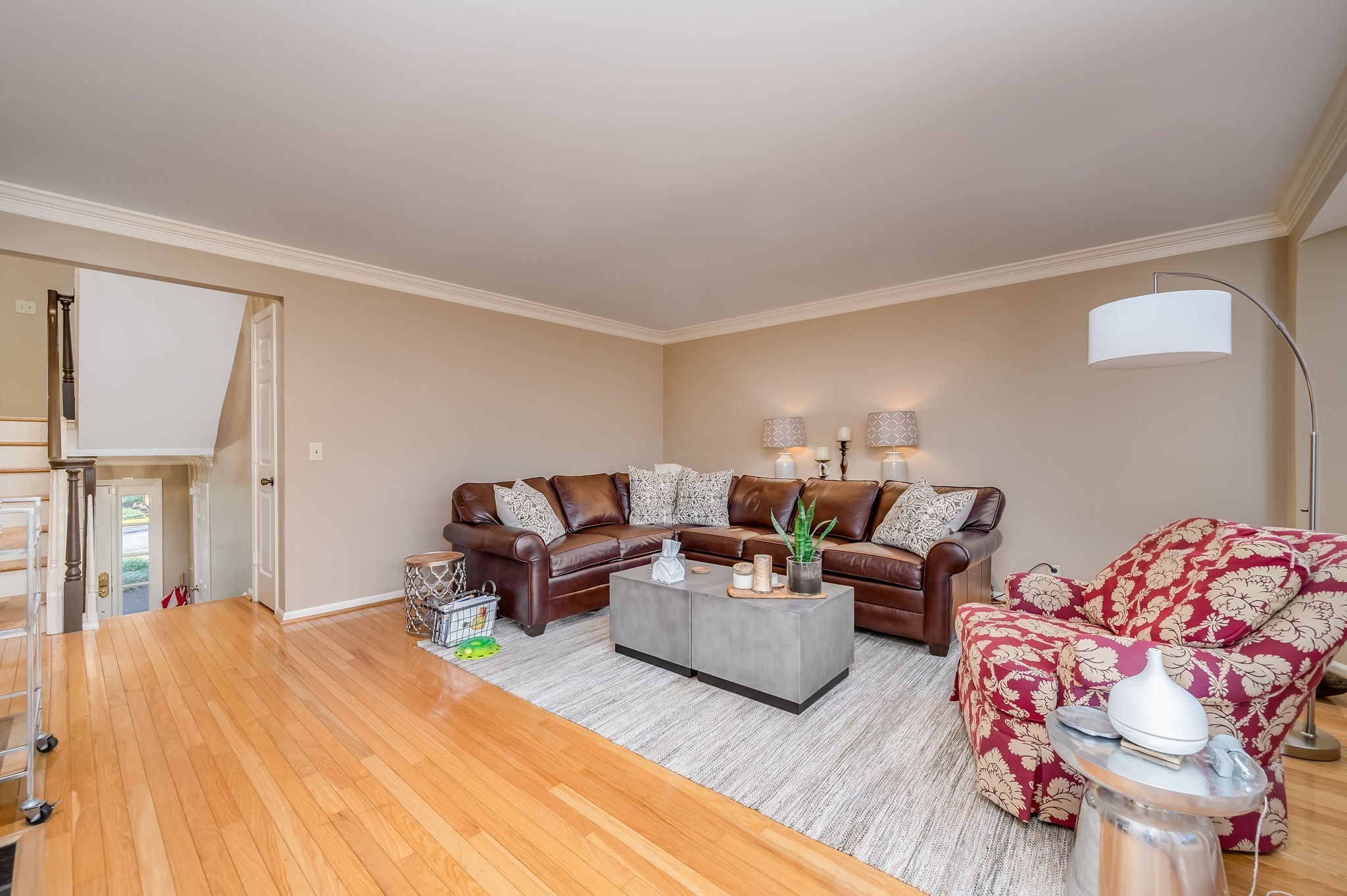 Nashville, Tennessee 37205, United States, 3 Bedrooms Bedrooms, ,3 BathroomsBathrooms,Residential,Active,6569