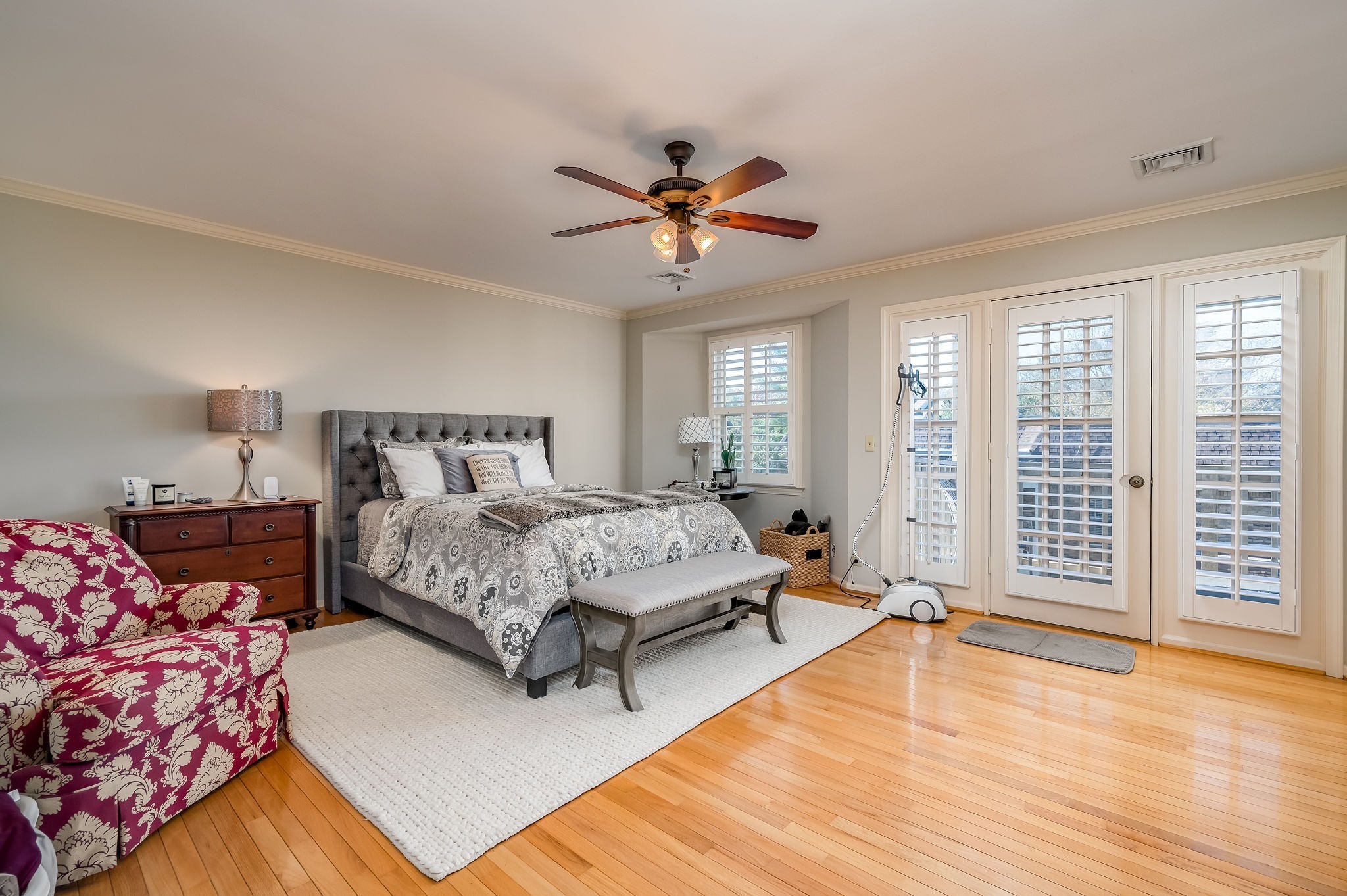 Nashville, Tennessee 37205, United States, 3 Bedrooms Bedrooms, ,3 BathroomsBathrooms,Residential,Active,6569