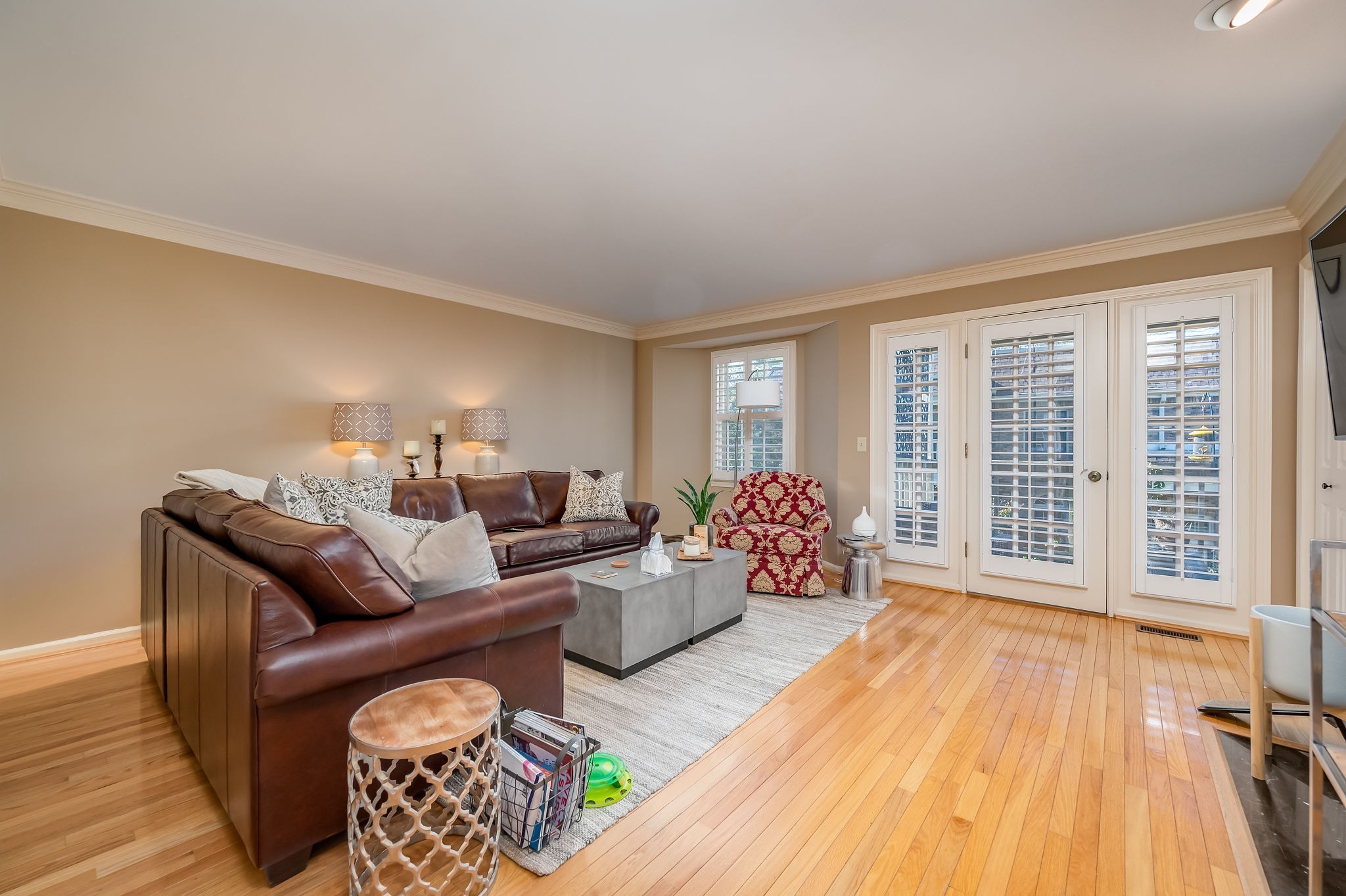 Nashville, Tennessee 37205, United States, 3 Bedrooms Bedrooms, ,3 BathroomsBathrooms,Residential,Active,6569