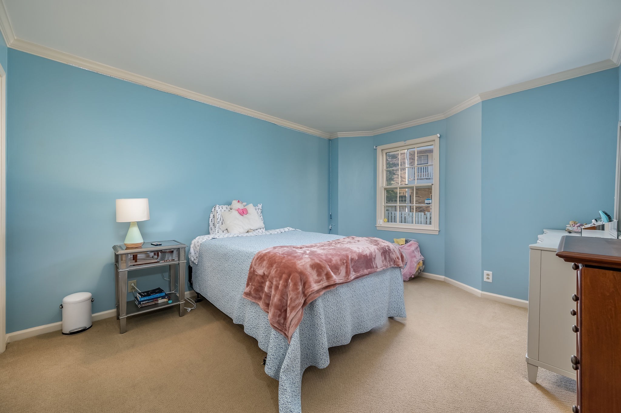 Nashville, Tennessee 37205, United States, 3 Bedrooms Bedrooms, ,3 BathroomsBathrooms,Residential,Active,6569