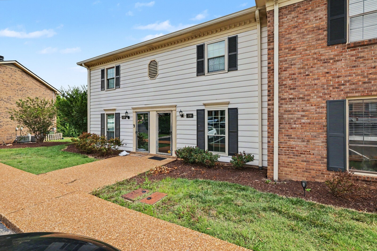 719 Fox Ridge Dr