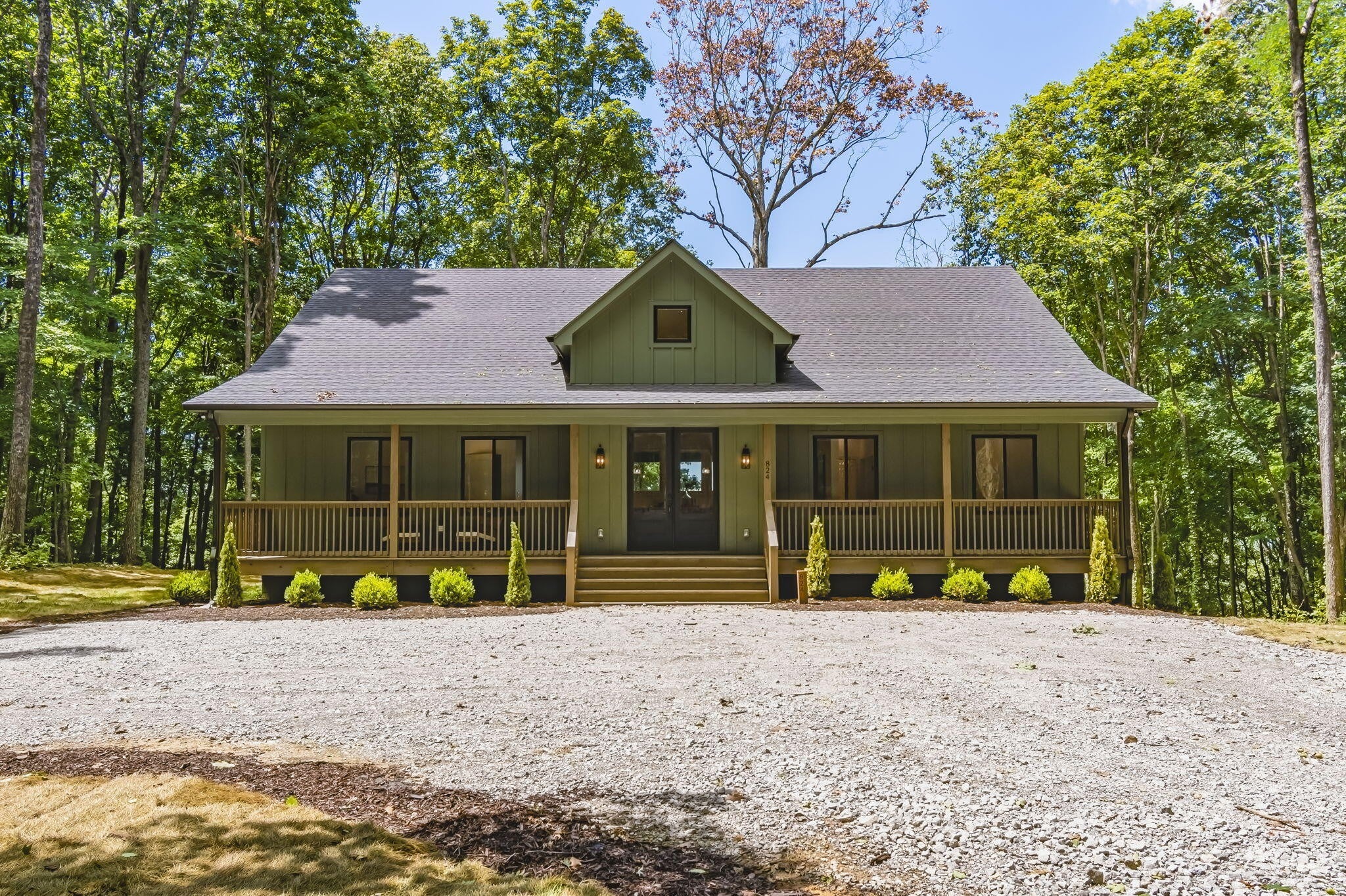 824 Valley View Drive