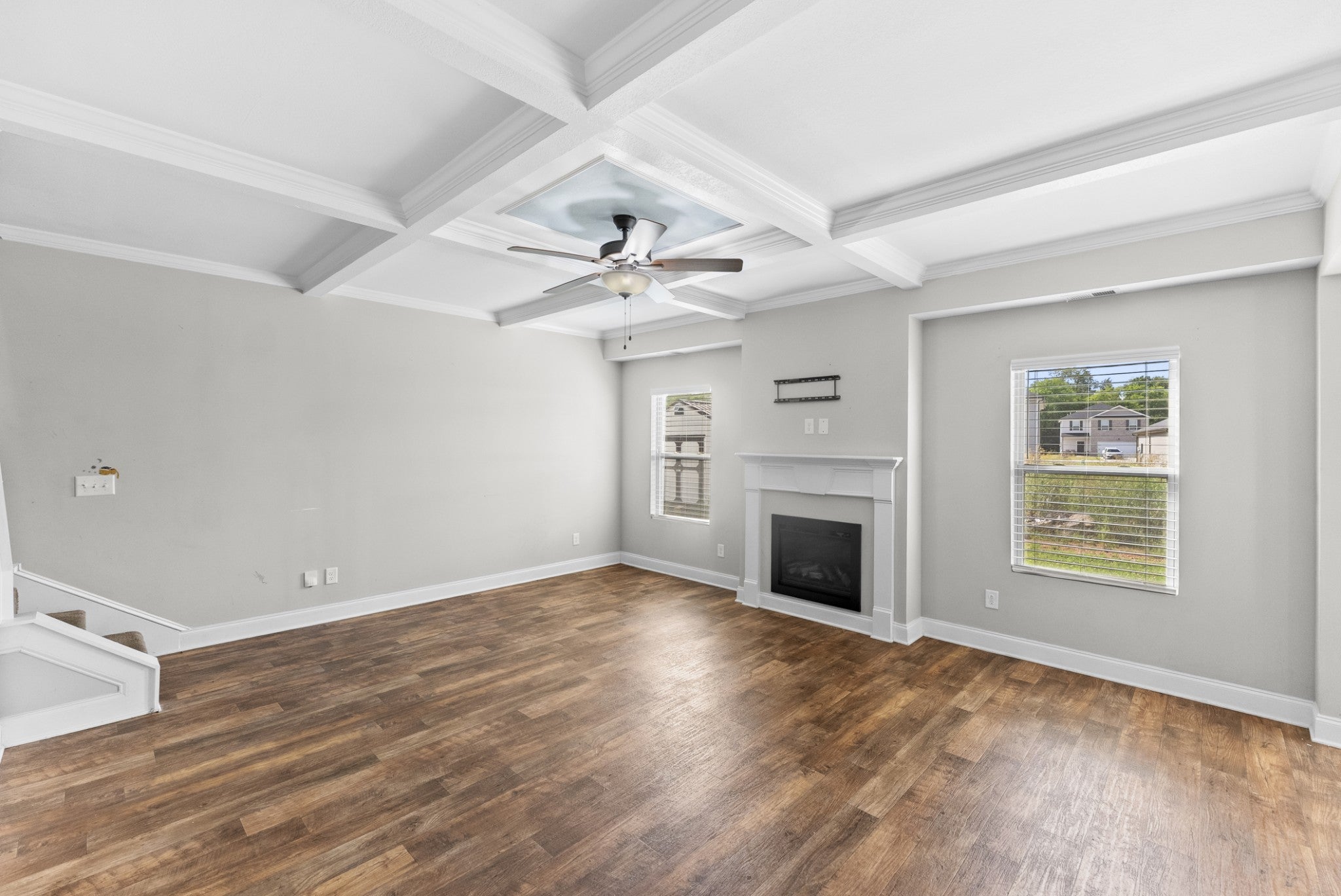 2223 Viking Ct