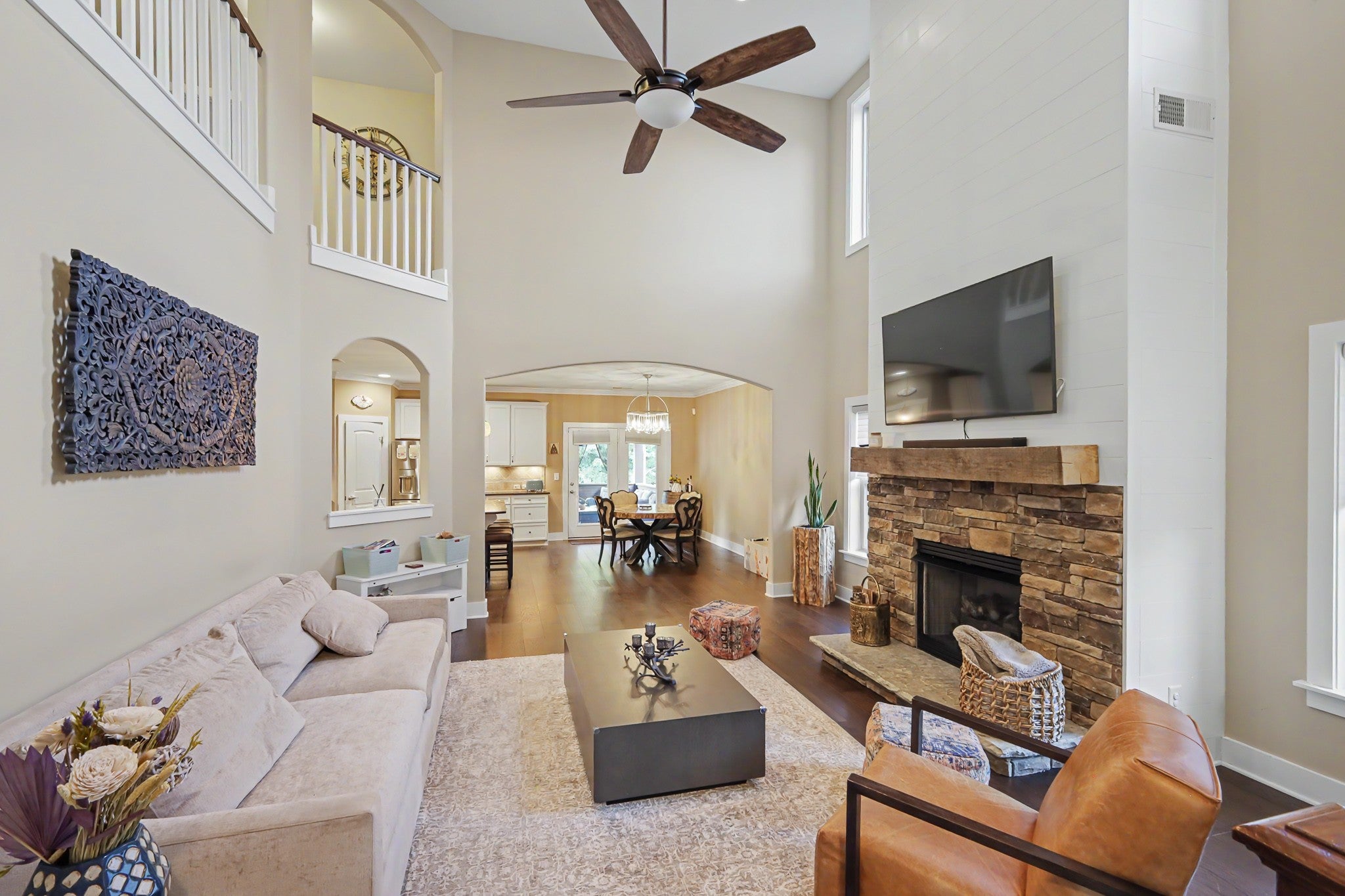 2214 Chaucer Park Ln