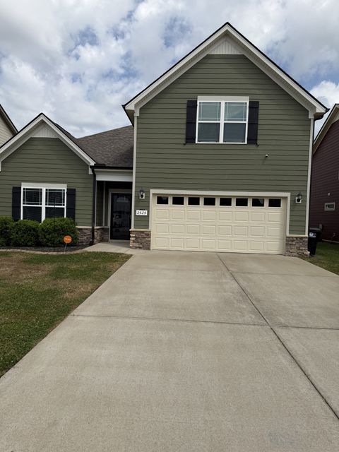 2525 Hollis Dr Murfreesboro TN 37127