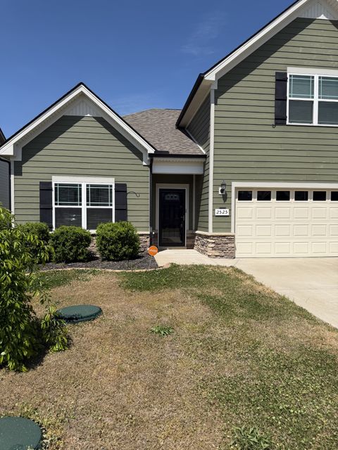 2525 Hollis Dr Murfreesboro TN 37127