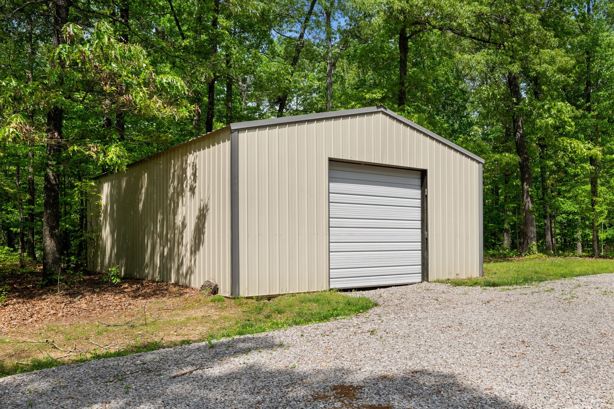 1202 Whippoorwill Dr