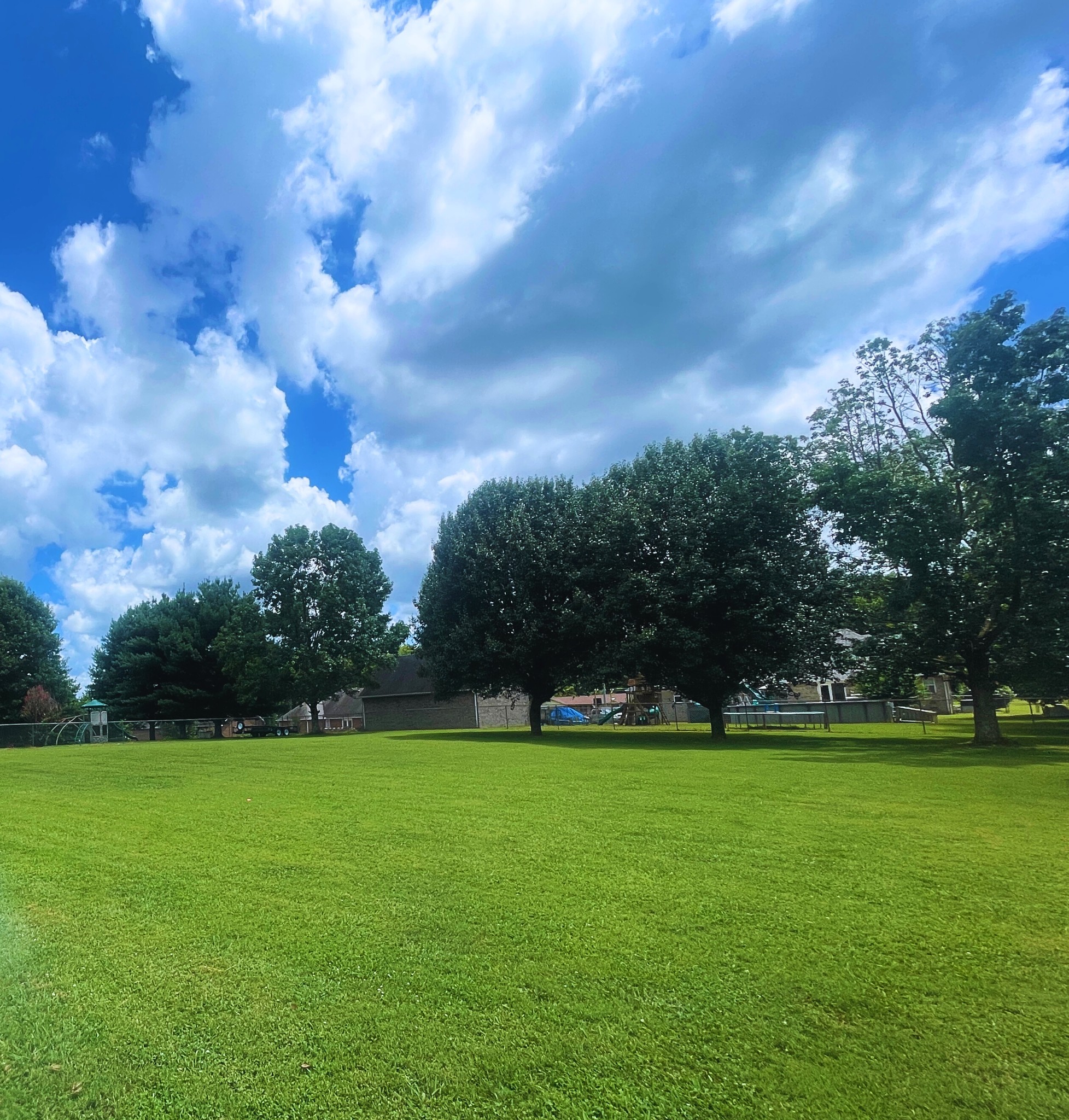220 Courtnea Ln