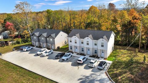 1660 Golf Club Ln Clarksville TN 37043