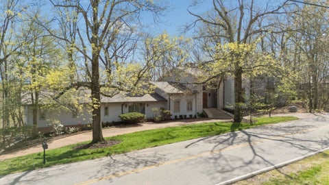 Photo of 5870 Fredricksburg Dr, Nashville, TN 37215 (MLS # 3531451)