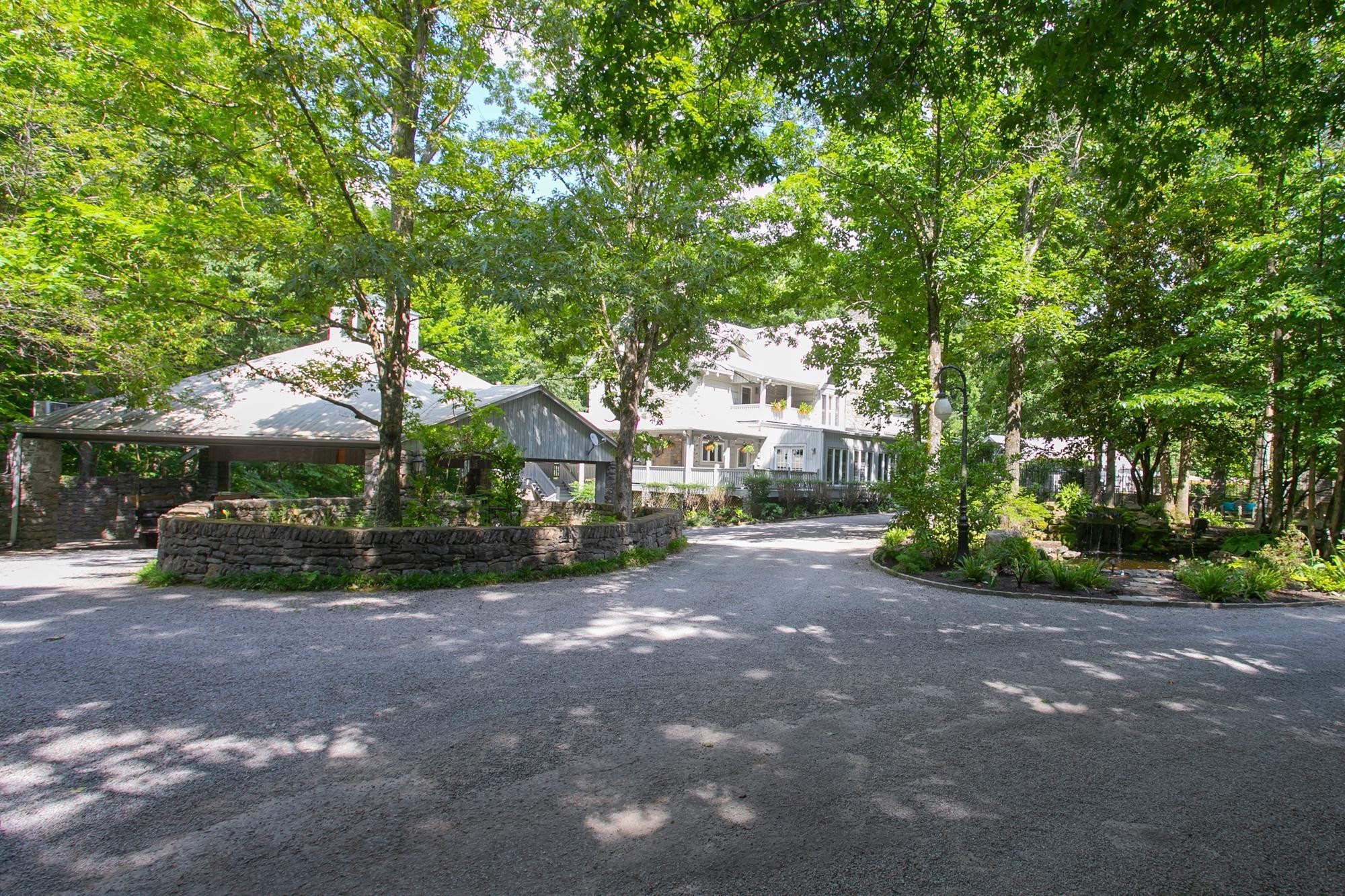 1105 Mount Pleasant Rd