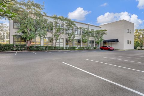 756 Ridge Lake Blvd Memphis TN 38120