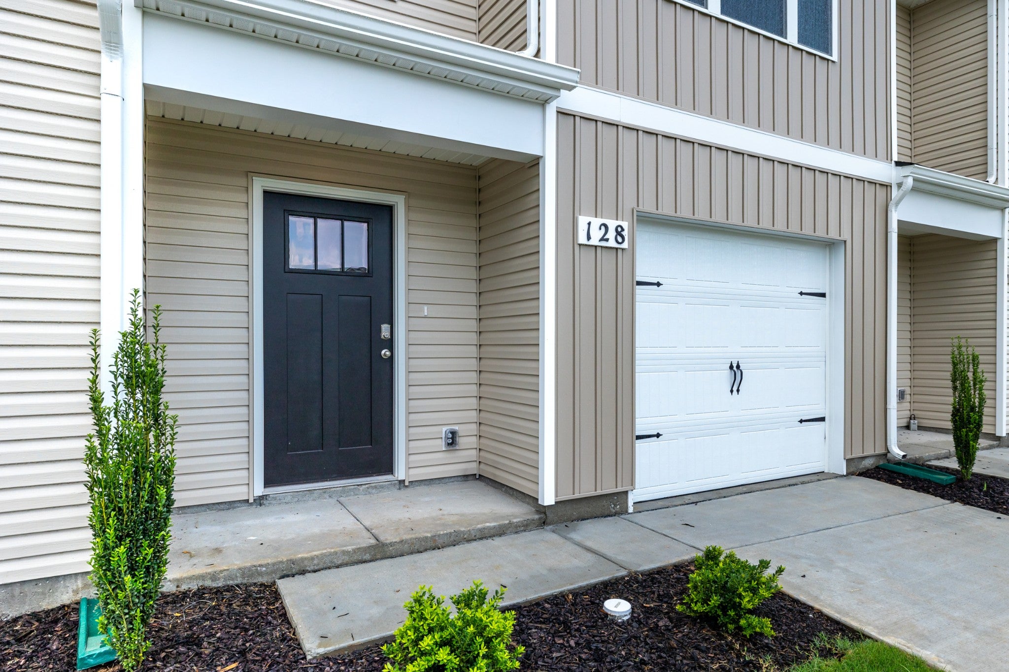128 Mattie Ct