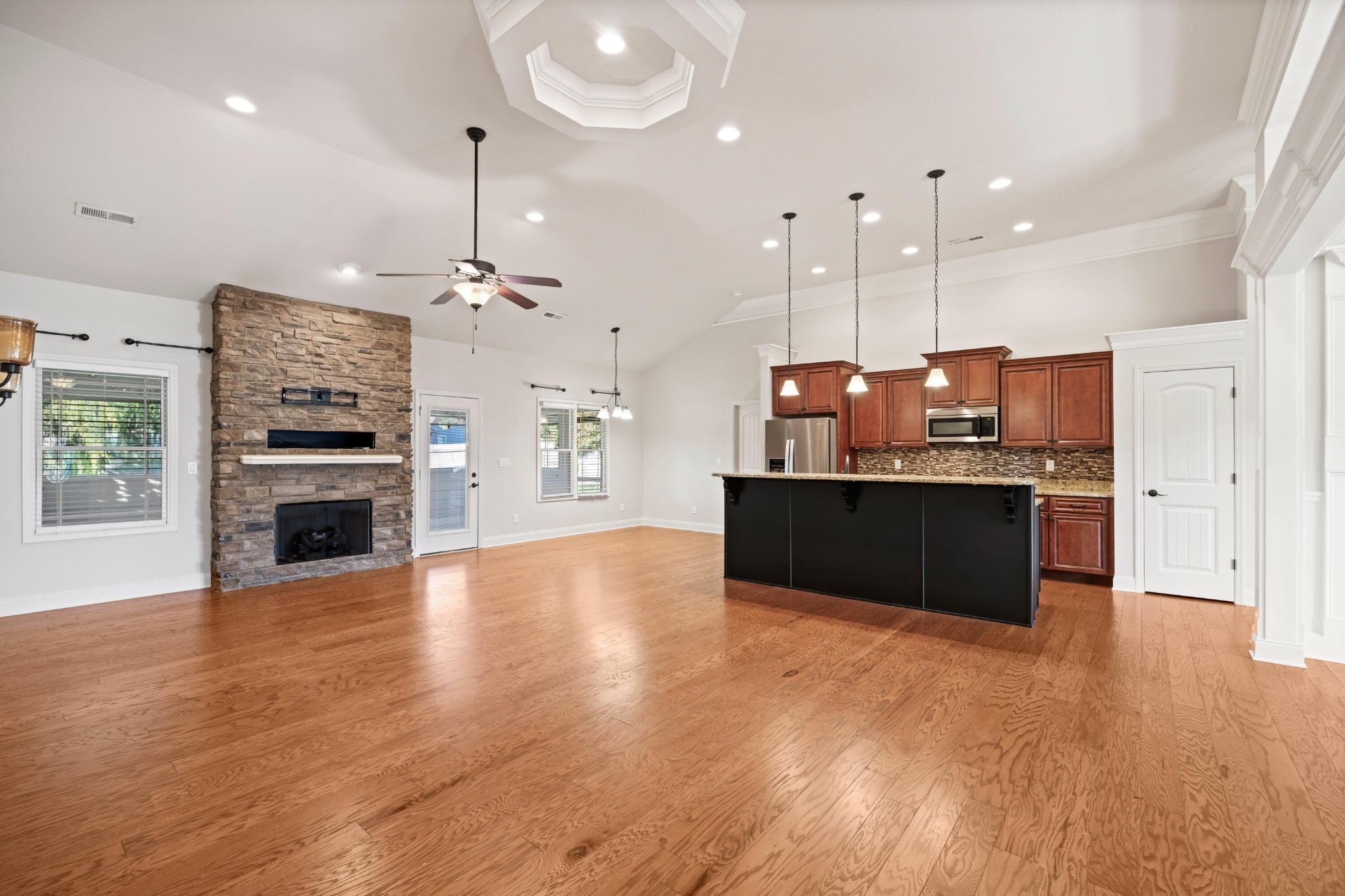 5940 Sunset Canyon Drive