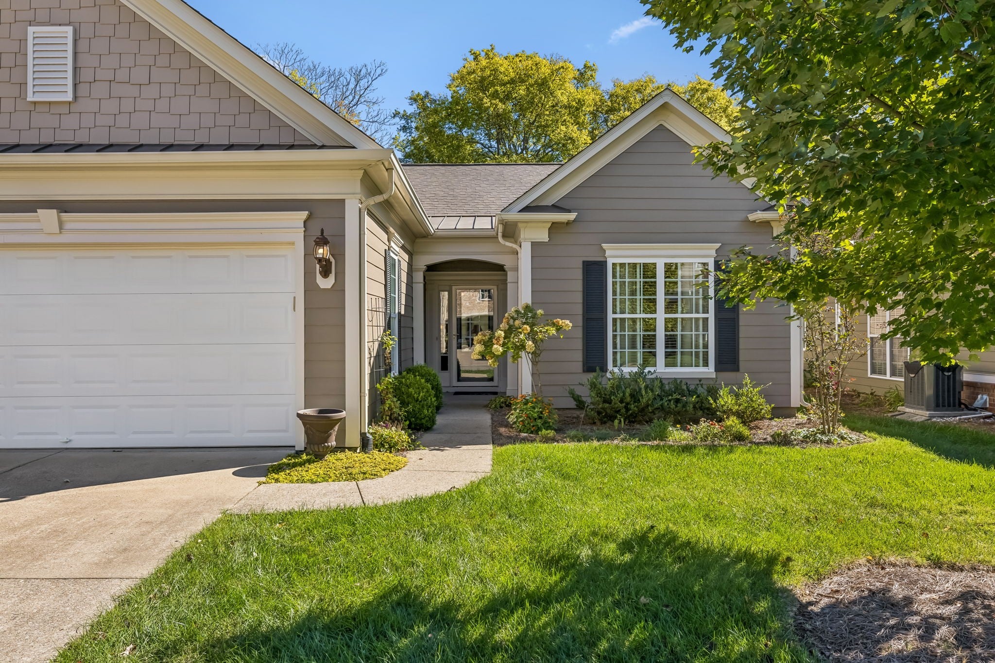 171 Navy Cir