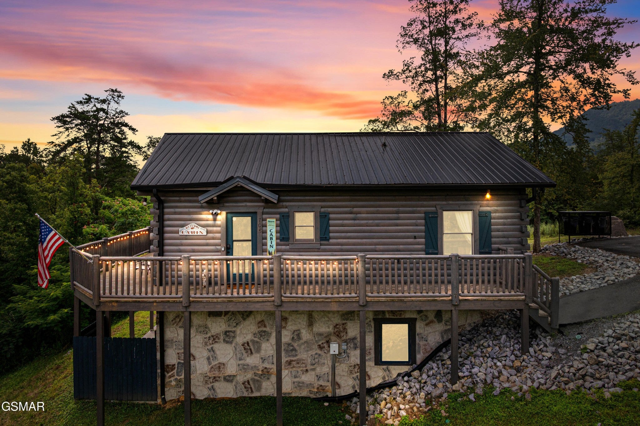 705 Rondayview Lane