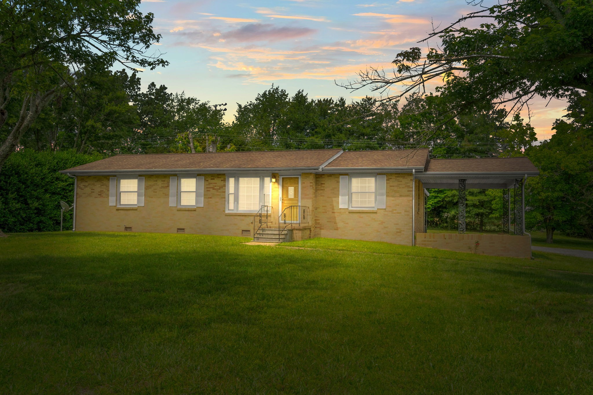 213 Hamlett Dr