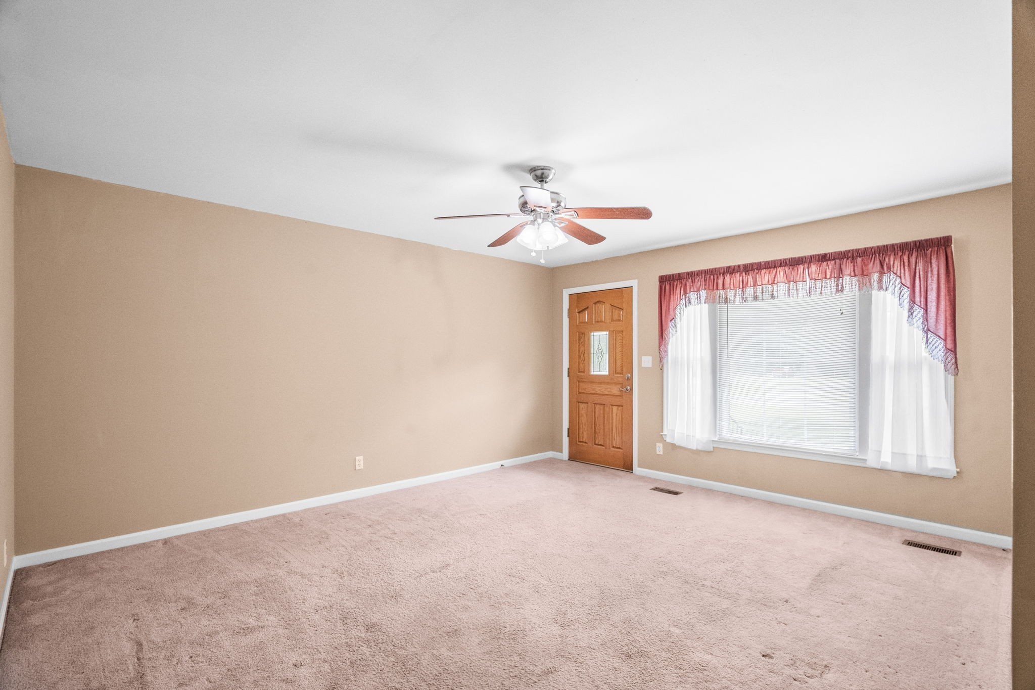 213 Hamlett Dr