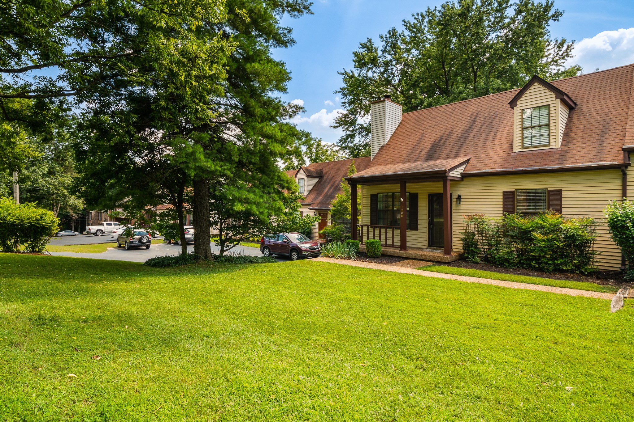 1203 Quail Rd