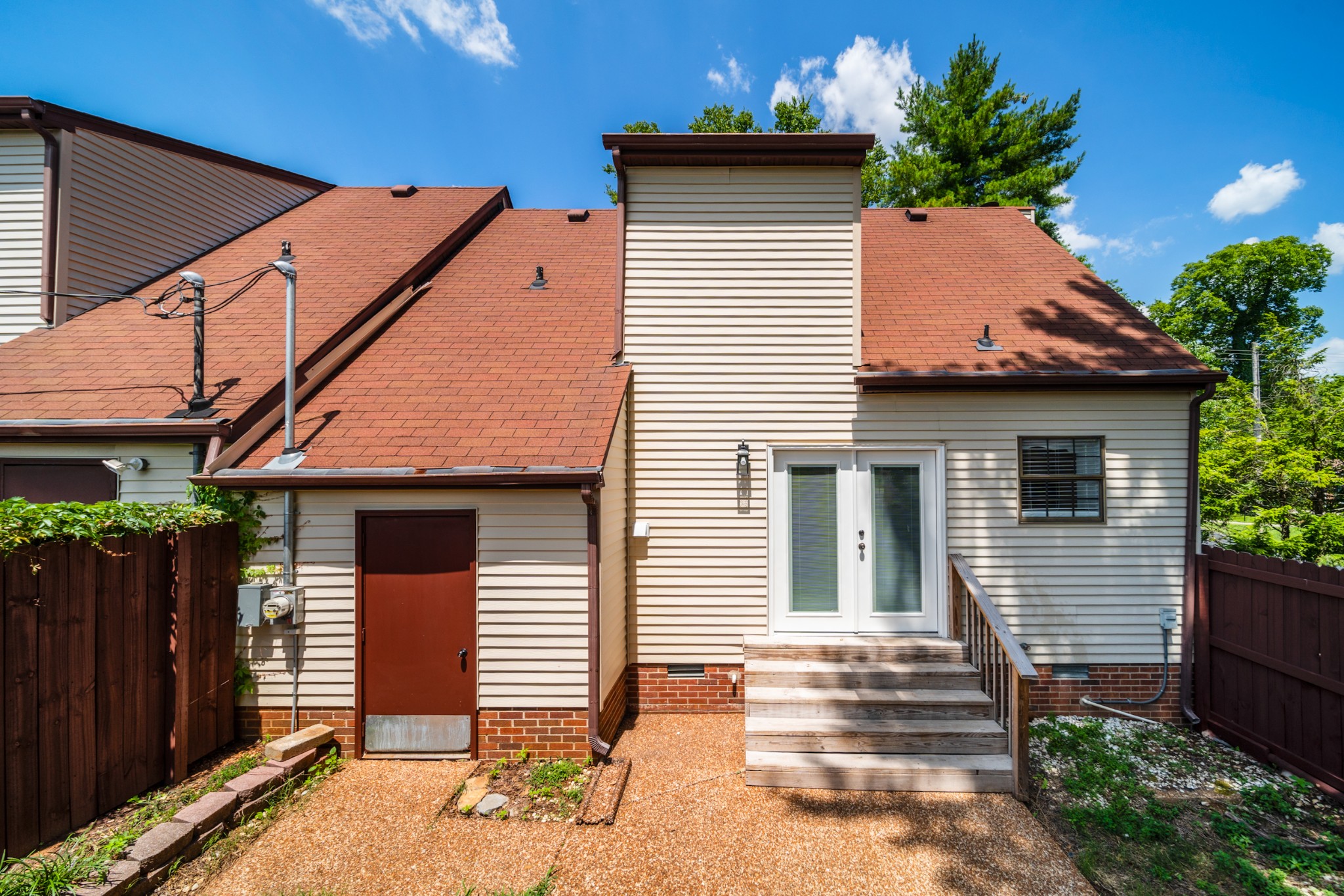 1203 Quail Rd