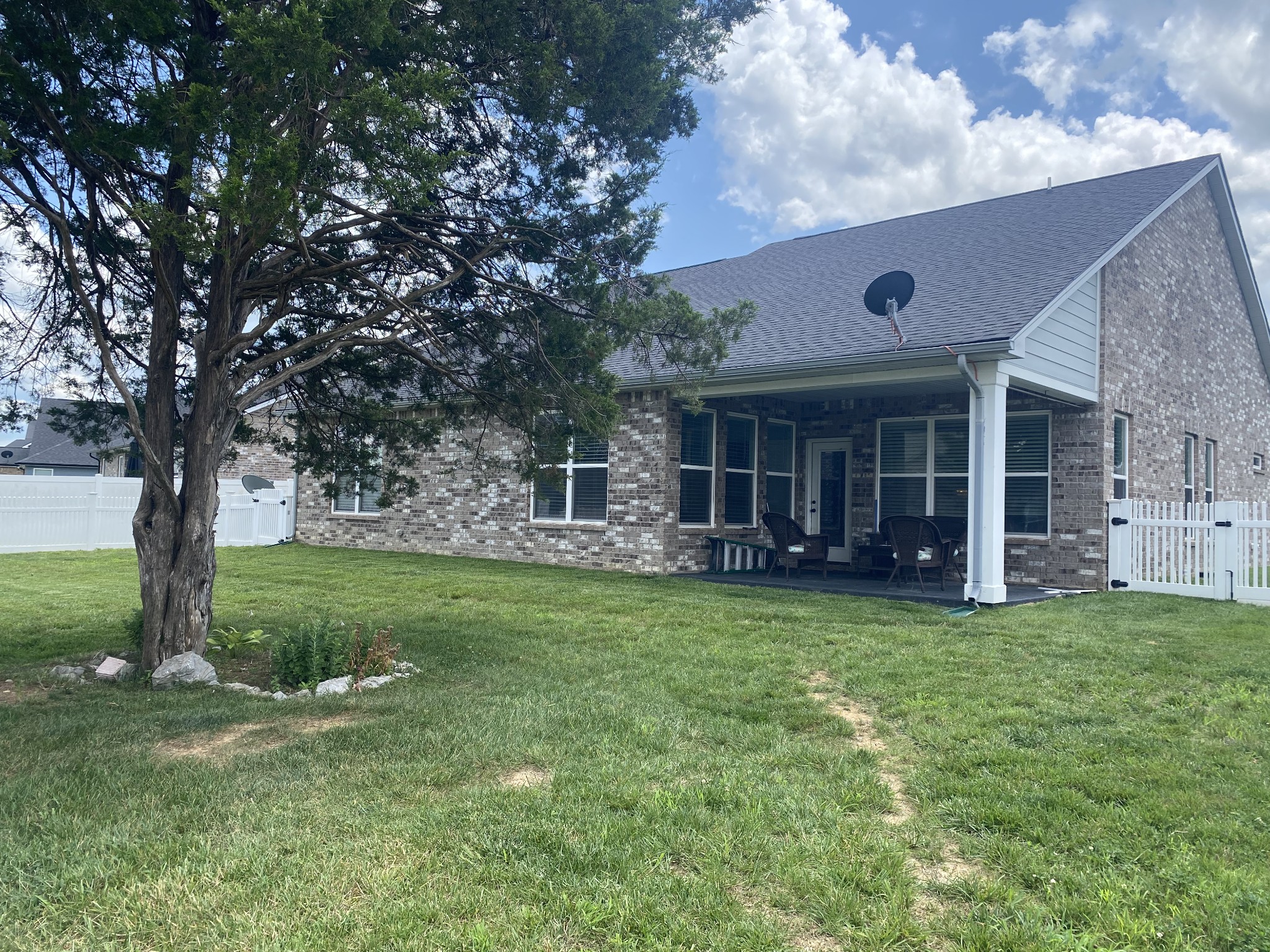 2605 Parkwood Dr