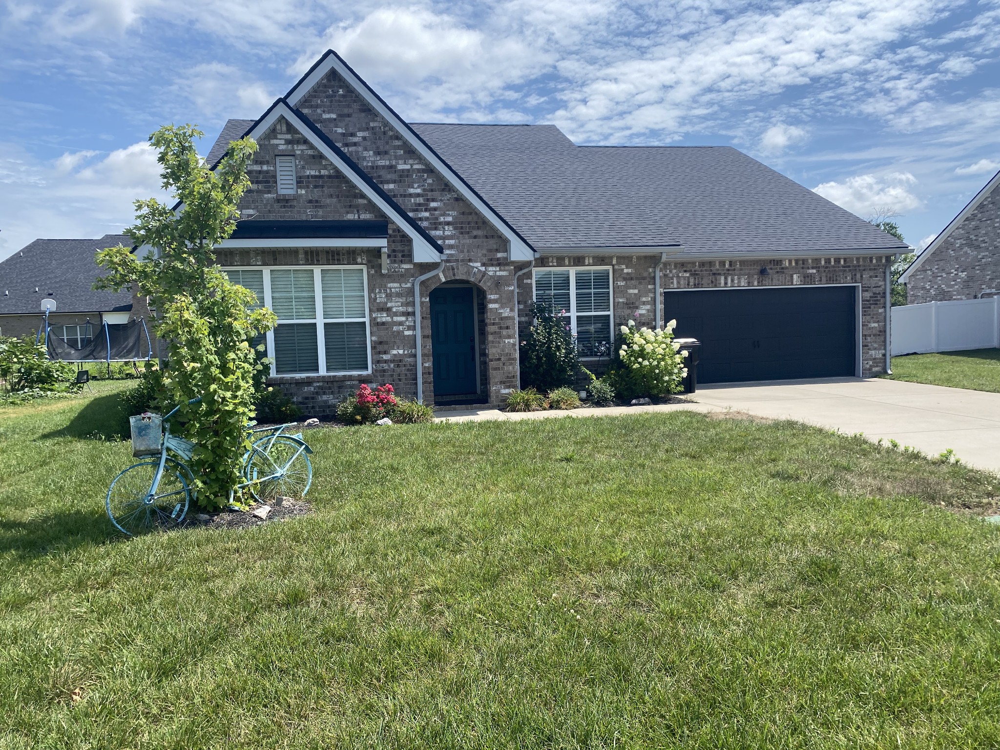 2605 Parkwood Dr