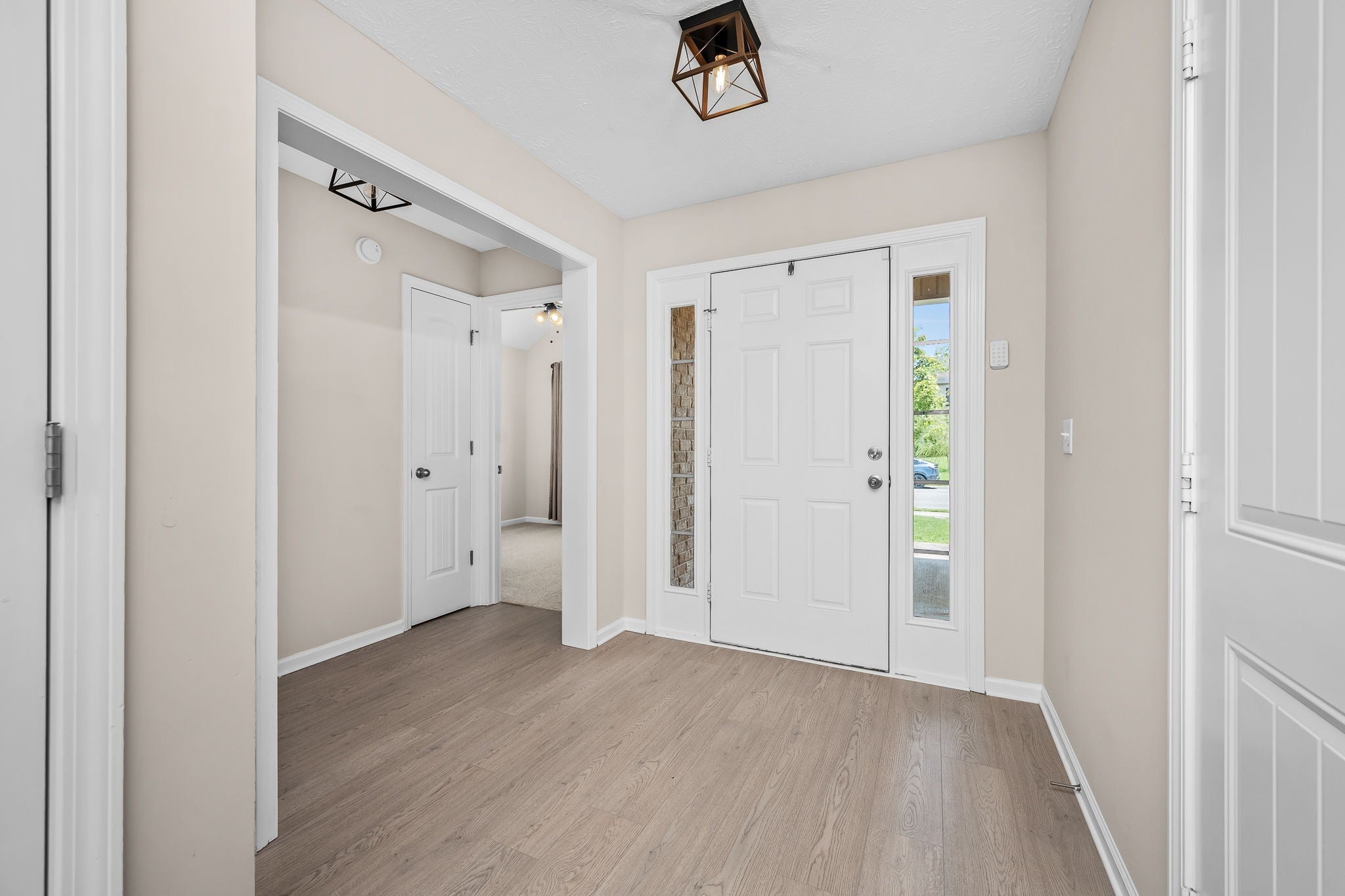 1517 John Lee Ln