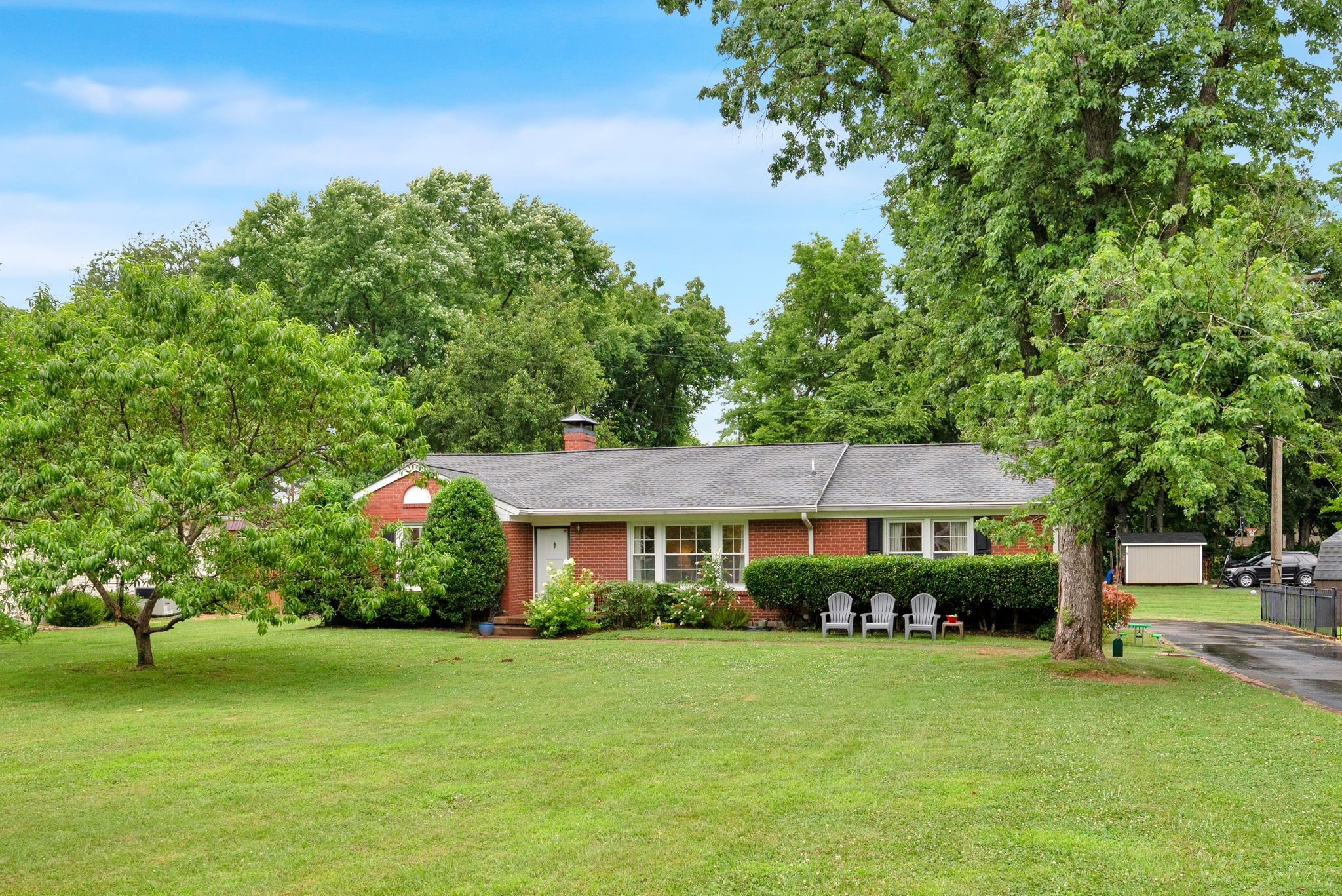 604 Rochelle Dr