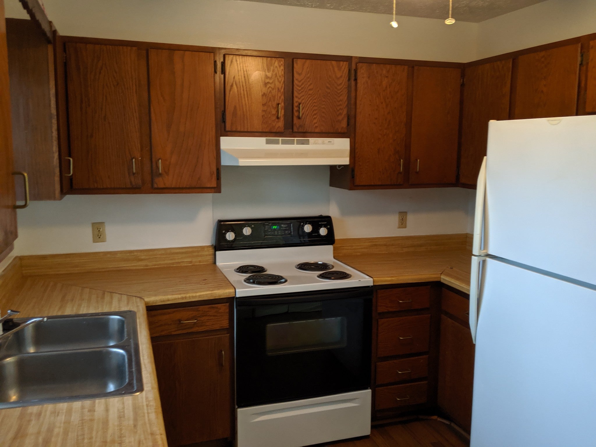 3-bed home for rent in Hermitage, TN 37076, 8183 Bonnafair Dr B 8183 Bonnafair Dr B, Hermitage TN 37076 3-bed home, photo 5 of 14