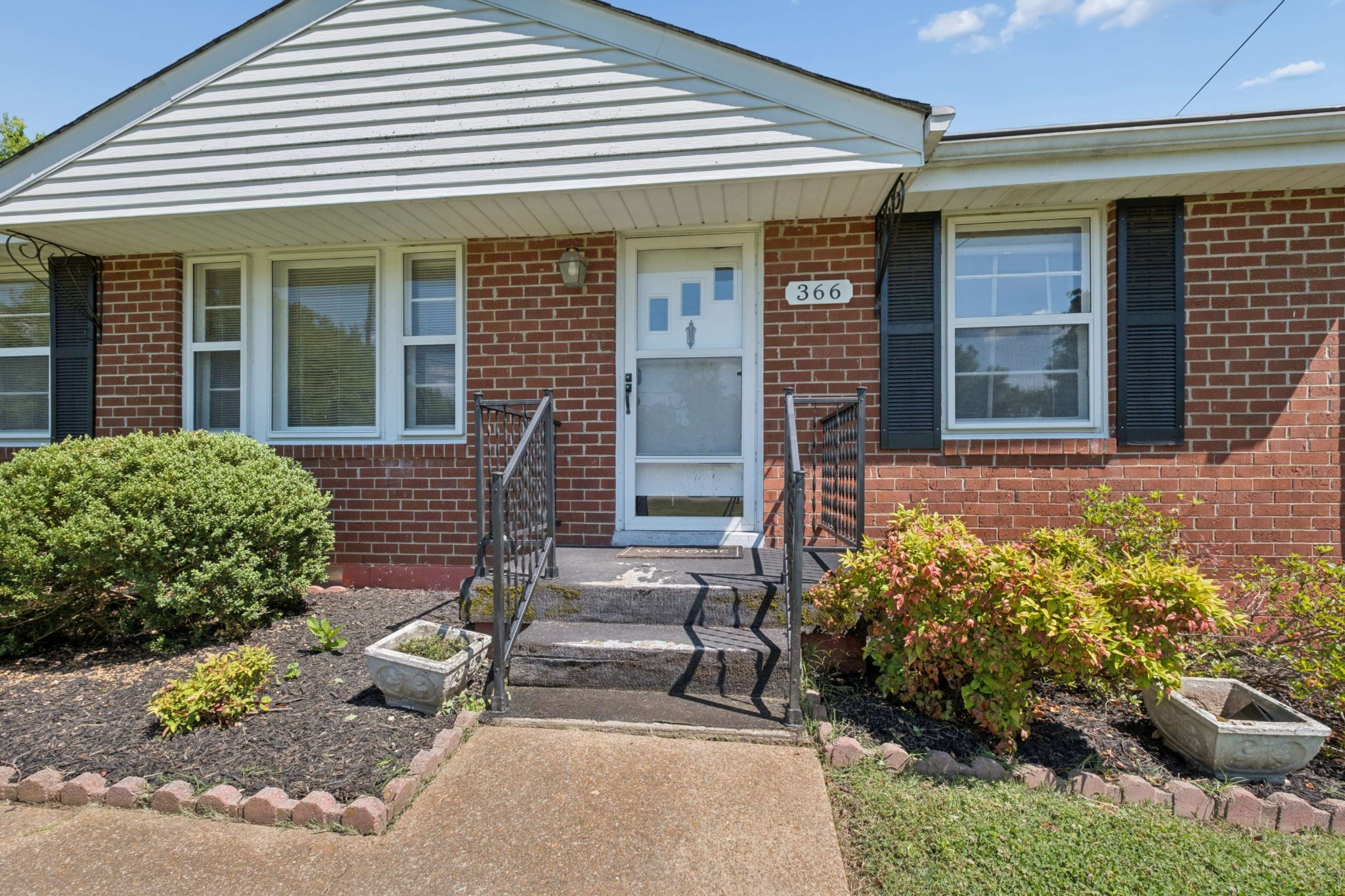 366 Melpar Dr