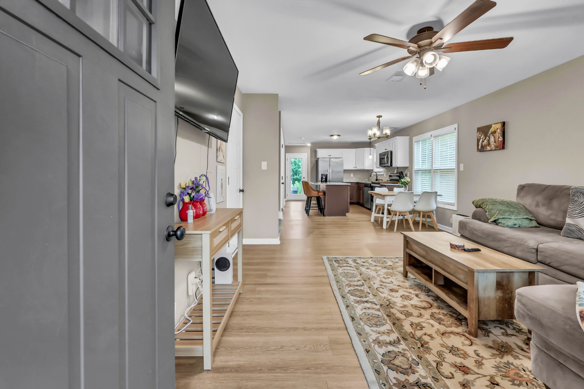 1176 Cottonwood Dr