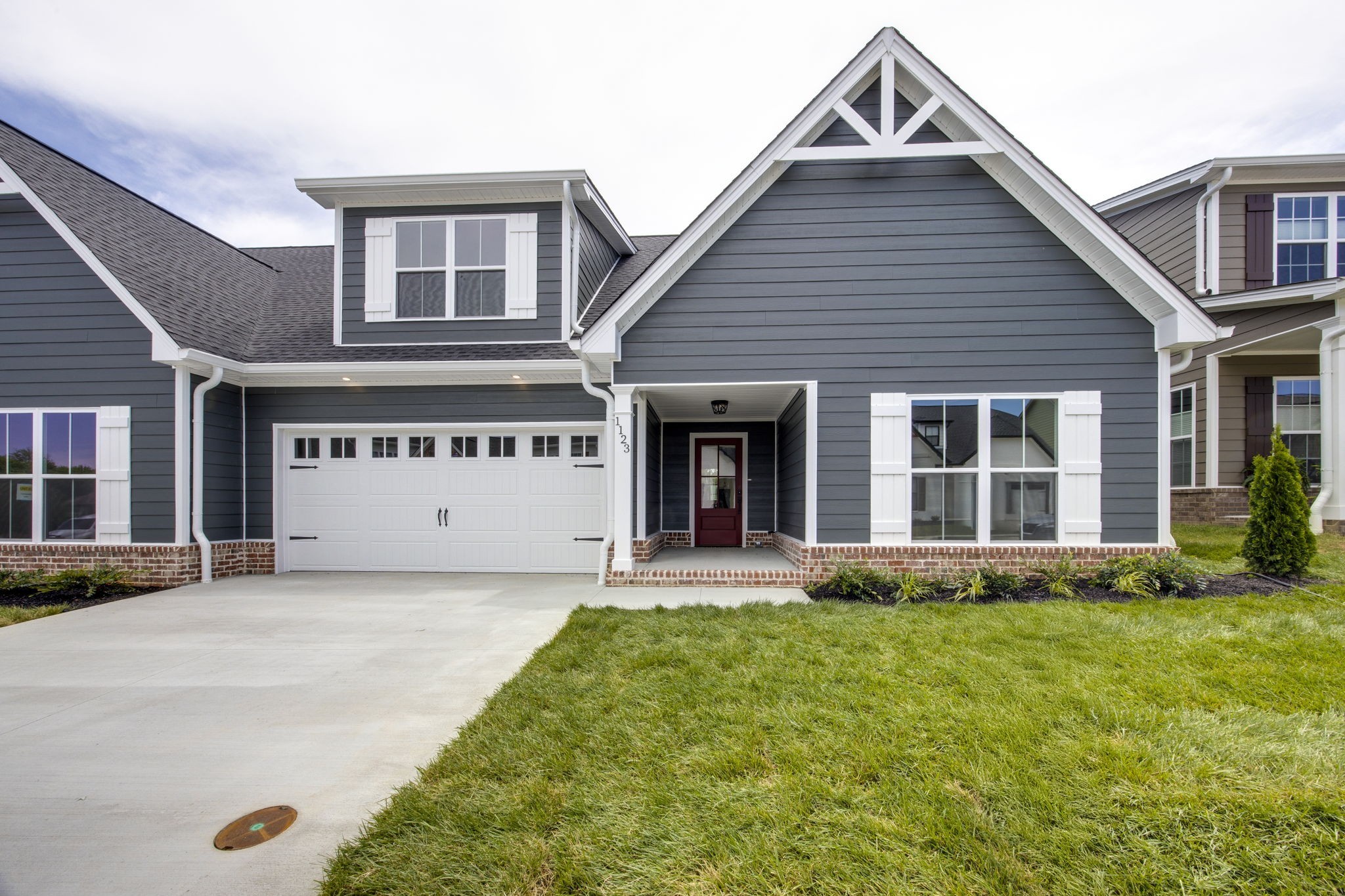 1123 Malinda Ln 64