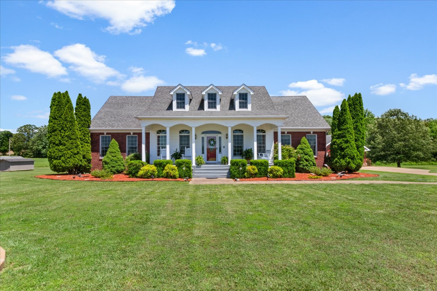 95 Country Ln