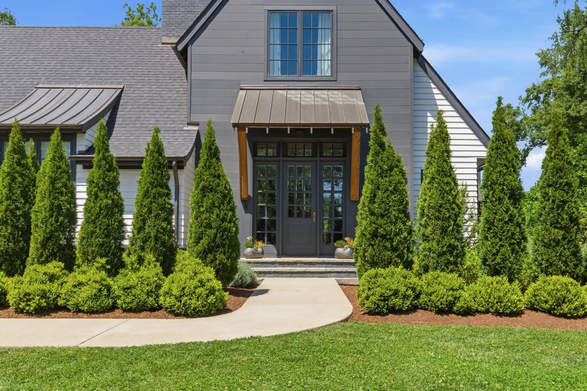 1138 Brookmeade Dr