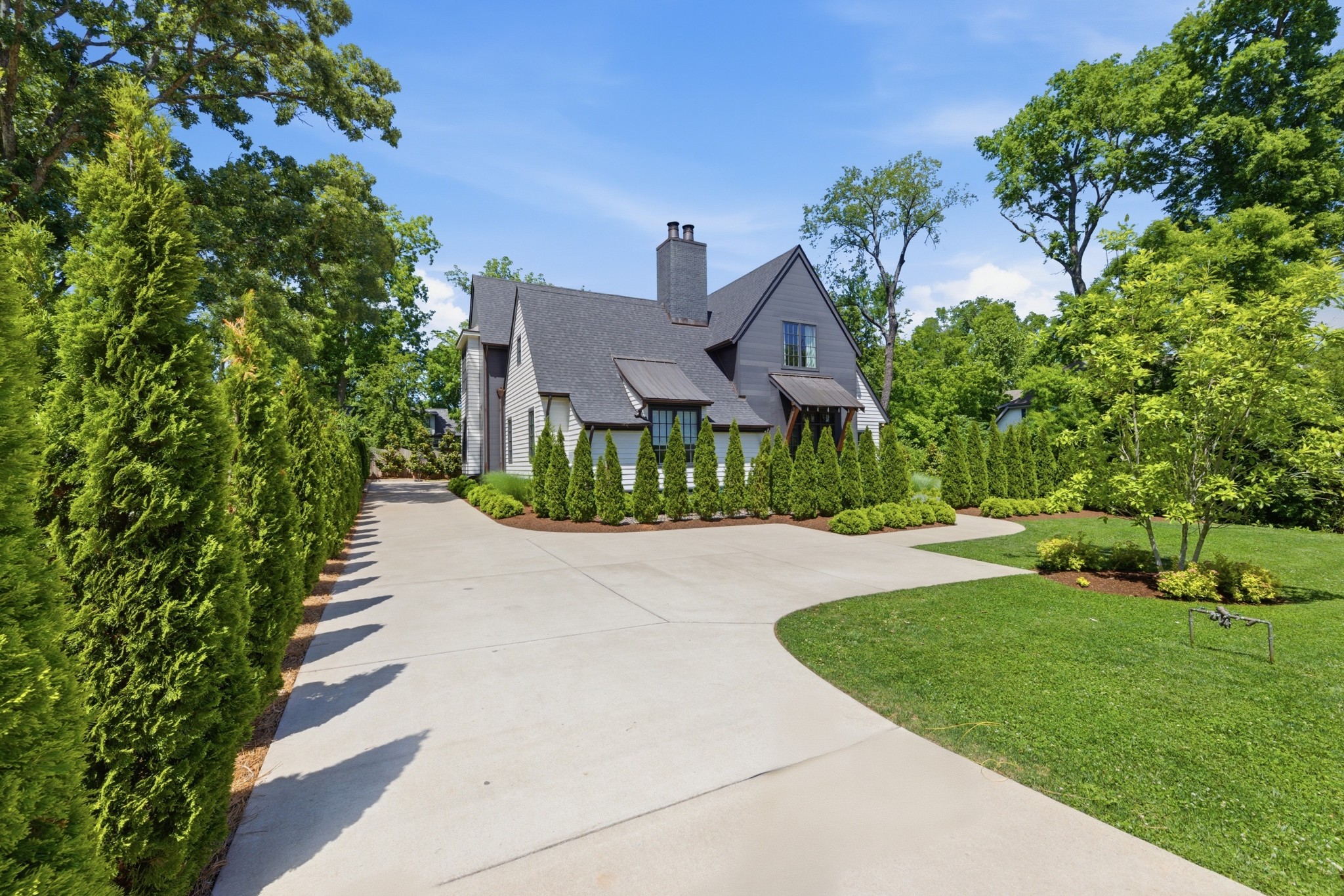 1138 Brookmeade Dr
