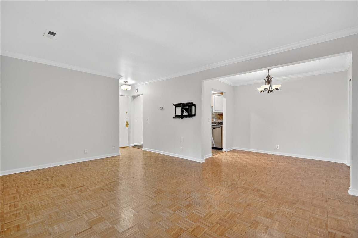 5025 Hillsboro Pike 14K