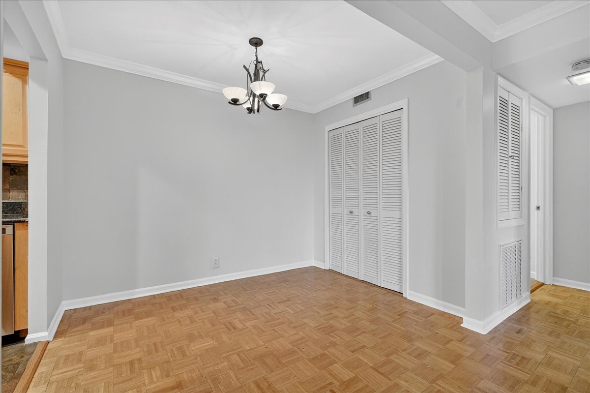 5025 Hillsboro Pike 14K