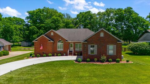 103 Laurelwood Dr Shelbyville TN 37160