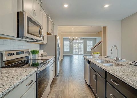 2400 Arden Village Columbia TN 38401