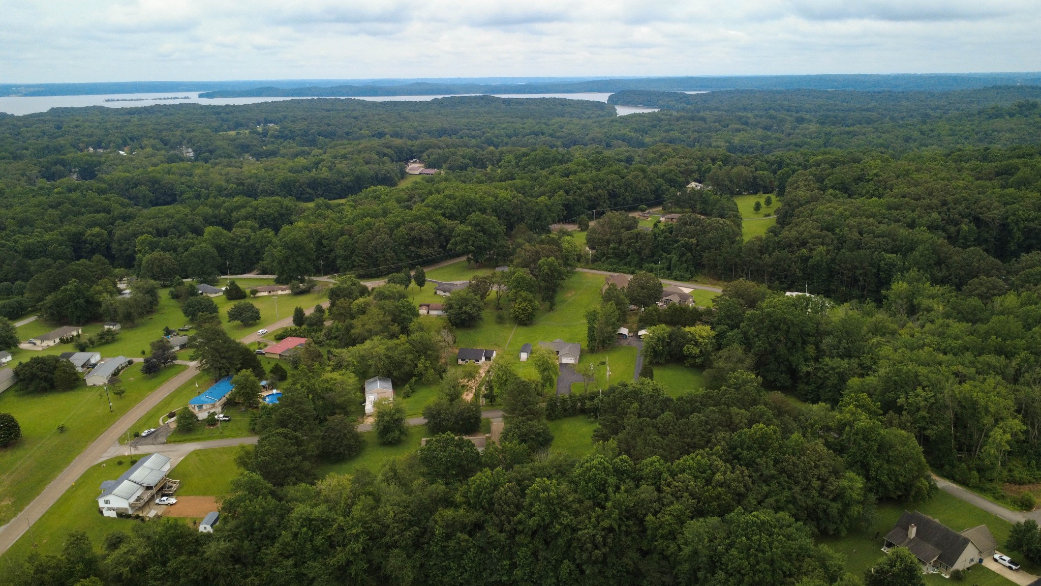 96 Meadowood Dr