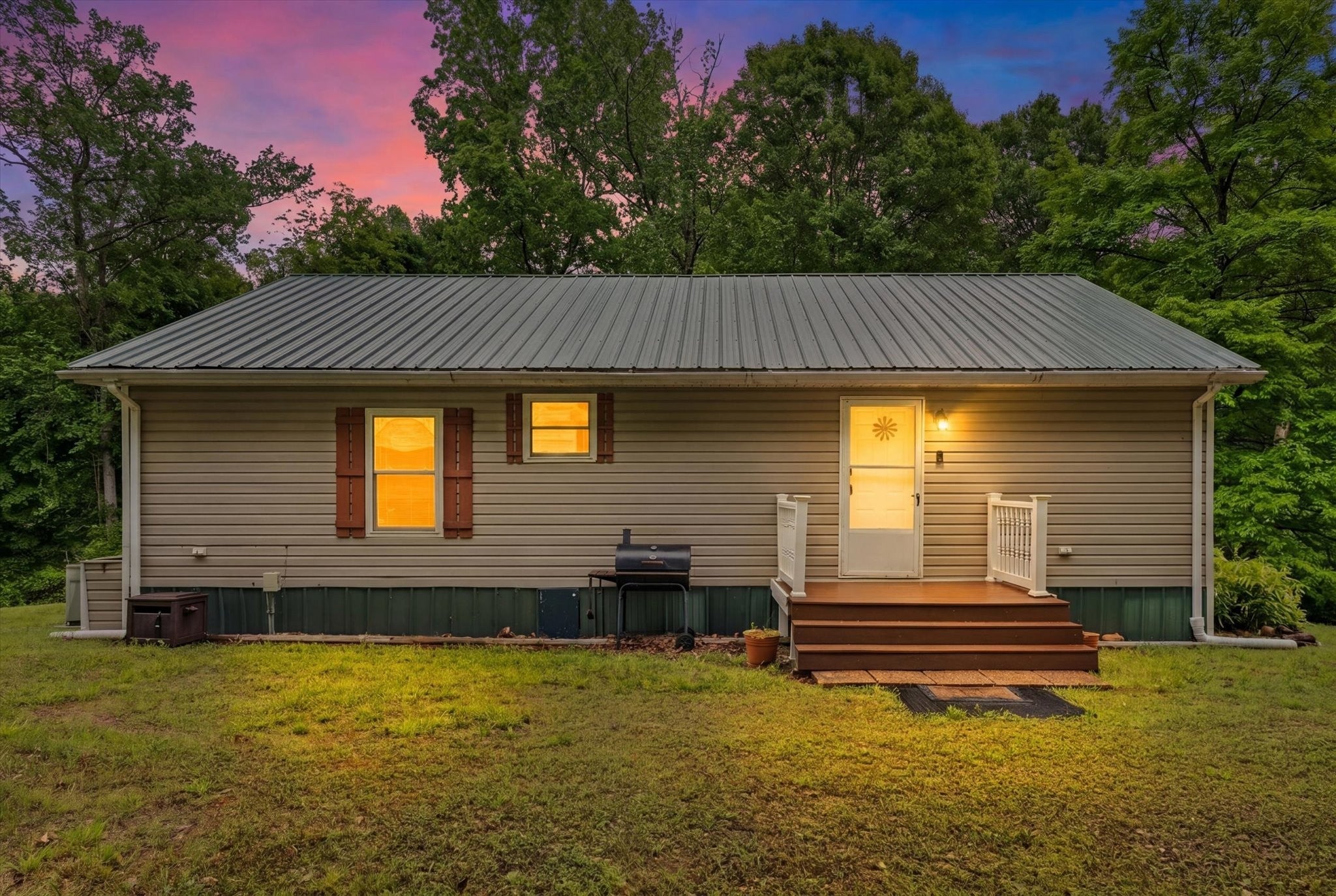 122 Lakeview Rd