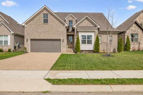 1818 Witt Way Dr Spring Hill TN 37174