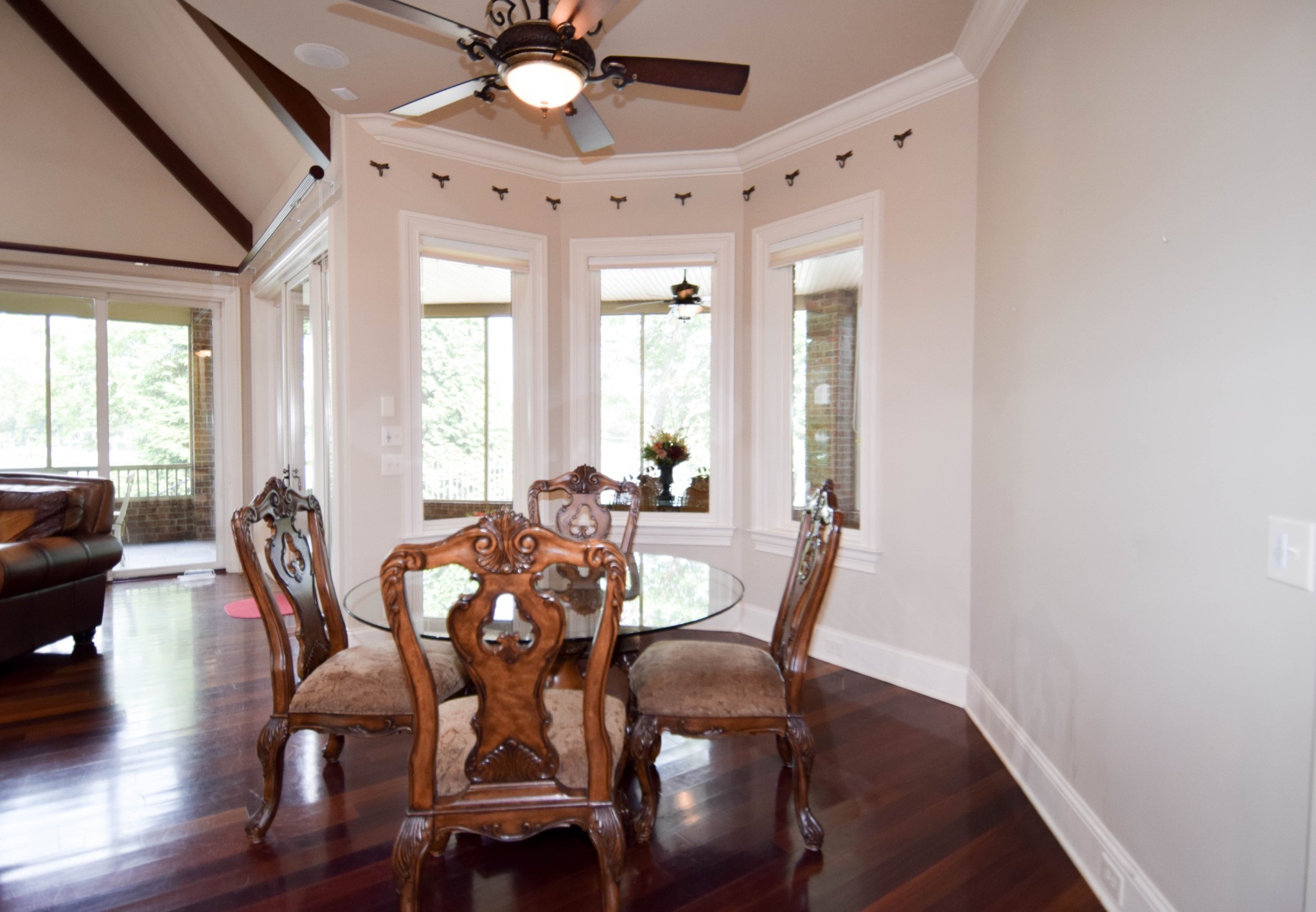 Gallatin, Tennessee, 37066, United States, 4 Bedrooms Bedrooms, ,5 BathroomsBathrooms,Residential,Active,2036684