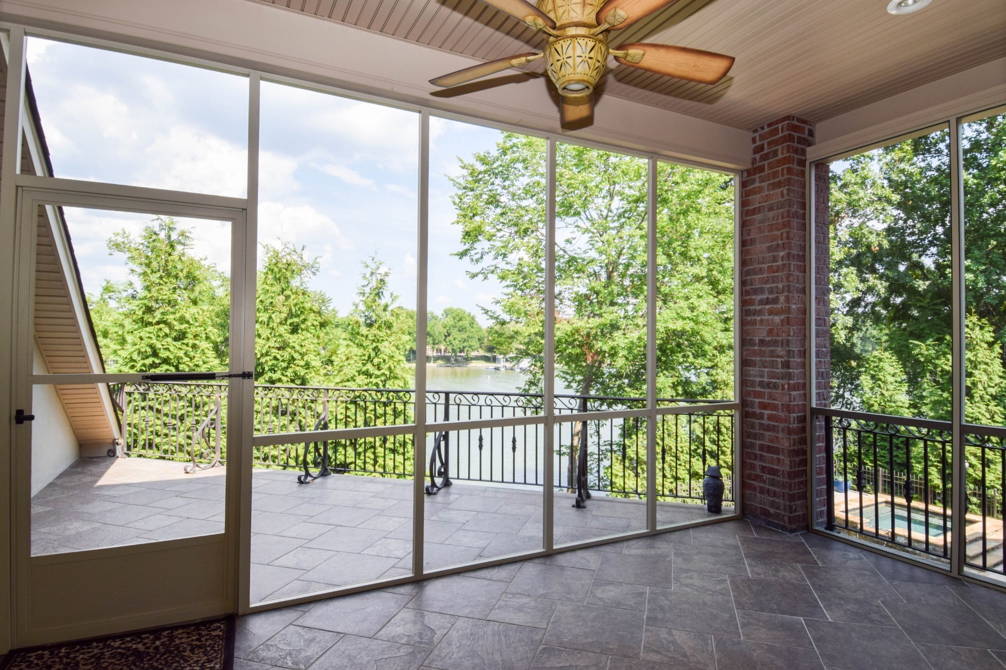 Gallatin, Tennessee, 37066, United States, 4 Bedrooms Bedrooms, ,5 BathroomsBathrooms,Residential,Active,2036684