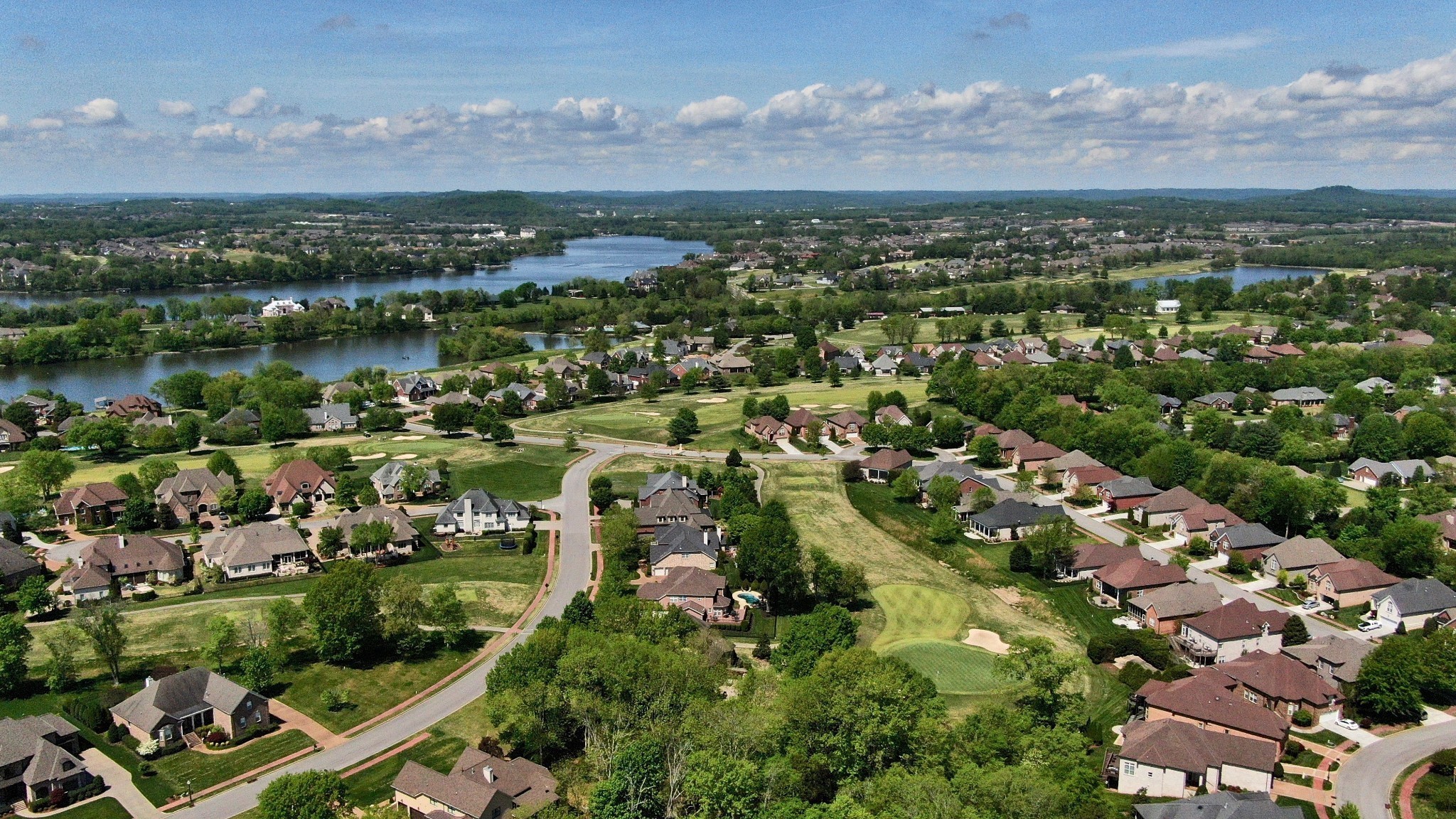 Gallatin, Tennessee, 37066, United States, 4 Bedrooms Bedrooms, ,5 BathroomsBathrooms,Residential,Active,2036684