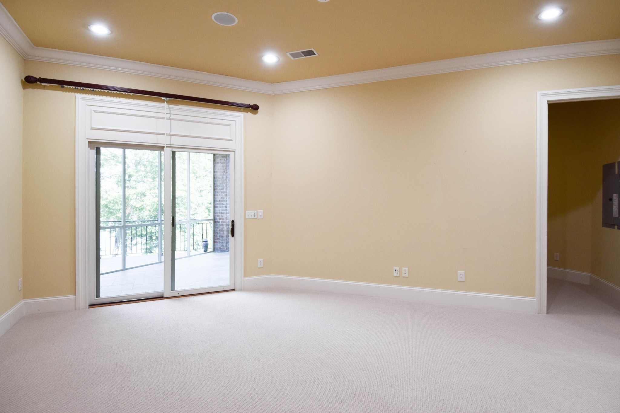 Gallatin, Tennessee, 37066, United States, 4 Bedrooms Bedrooms, ,5 BathroomsBathrooms,Residential,Active,2036684
