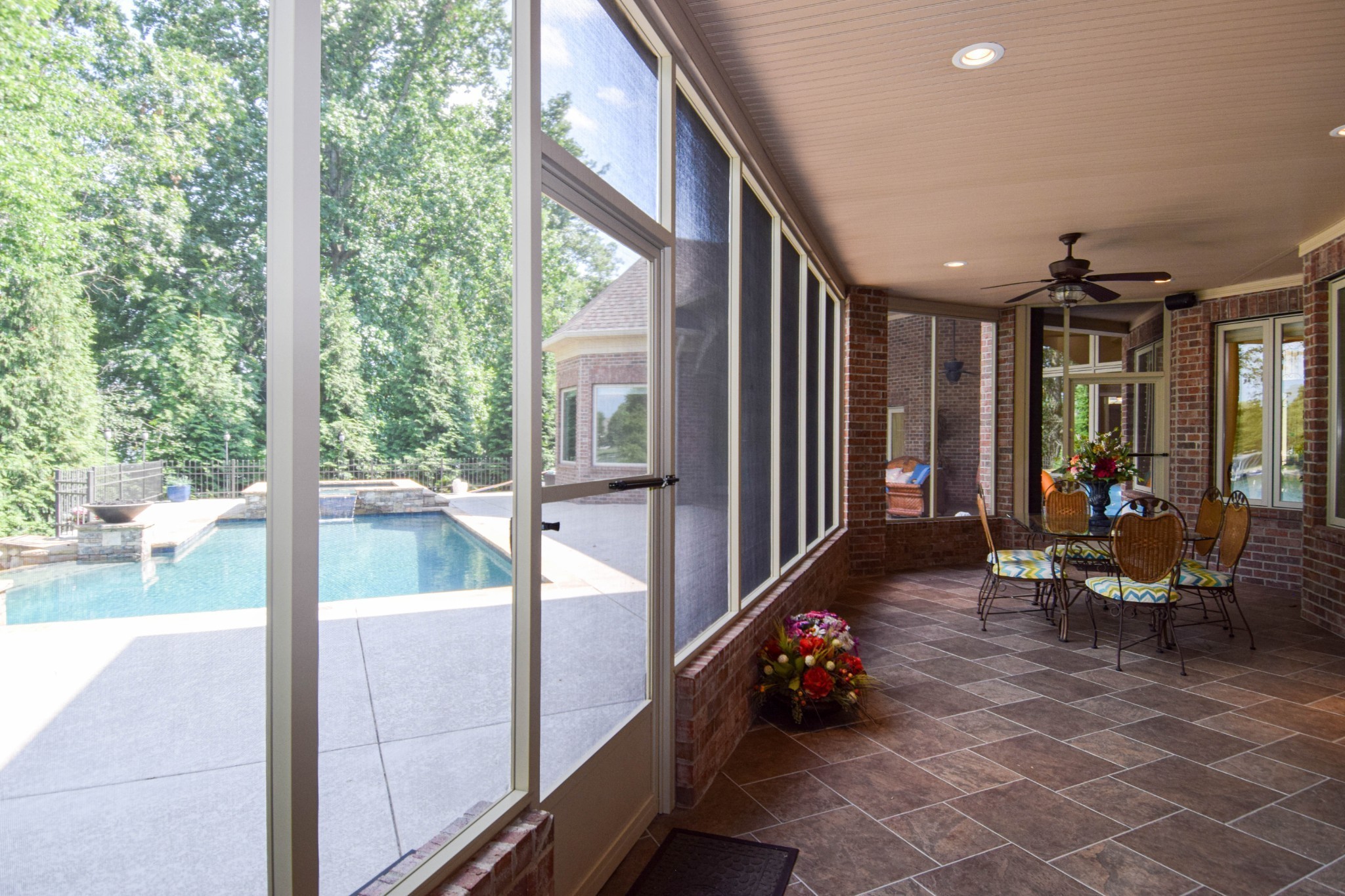 Gallatin, Tennessee, 37066, United States, 4 Bedrooms Bedrooms, ,5 BathroomsBathrooms,Residential,Active,2036684
